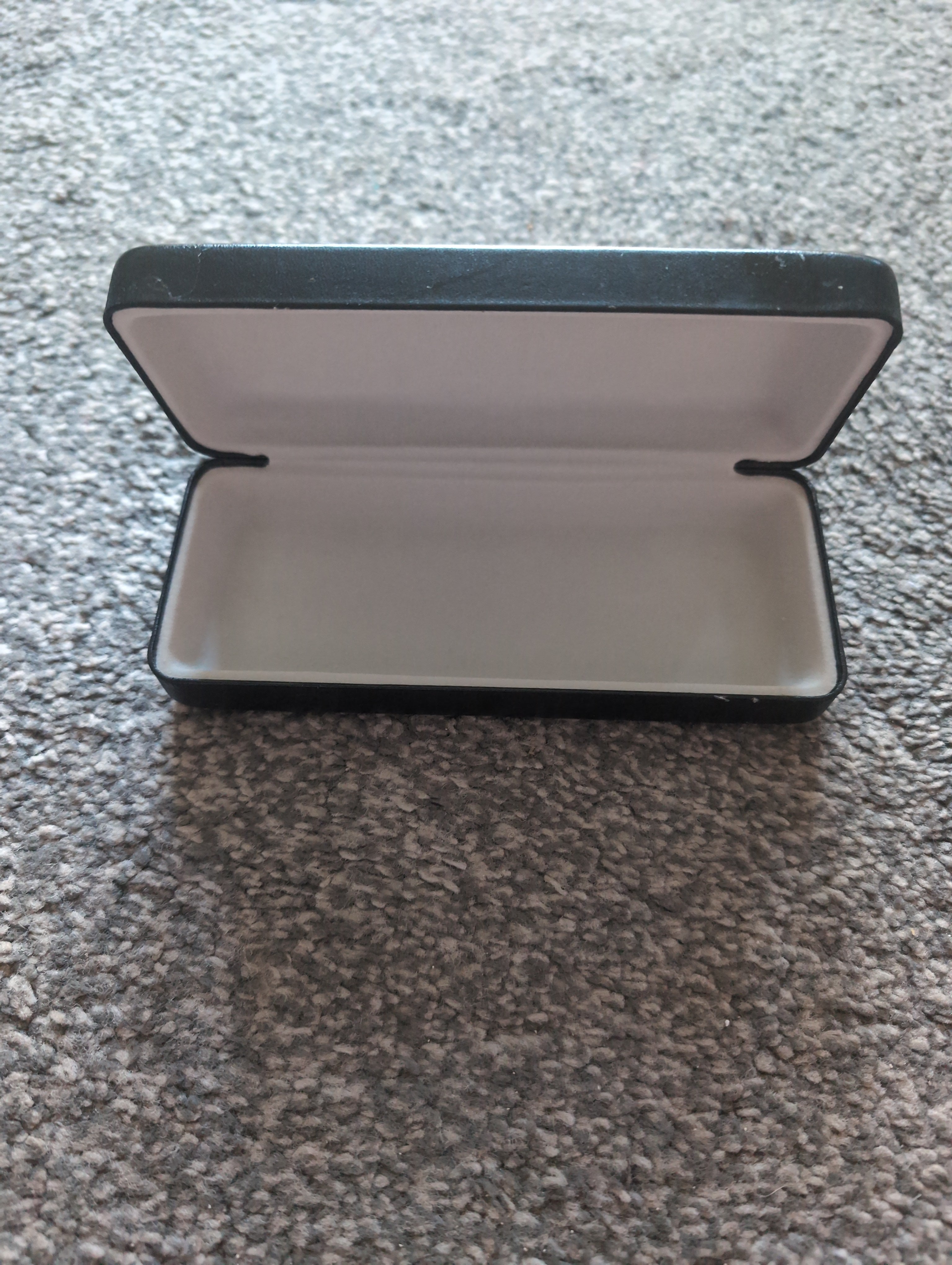 Glasses case