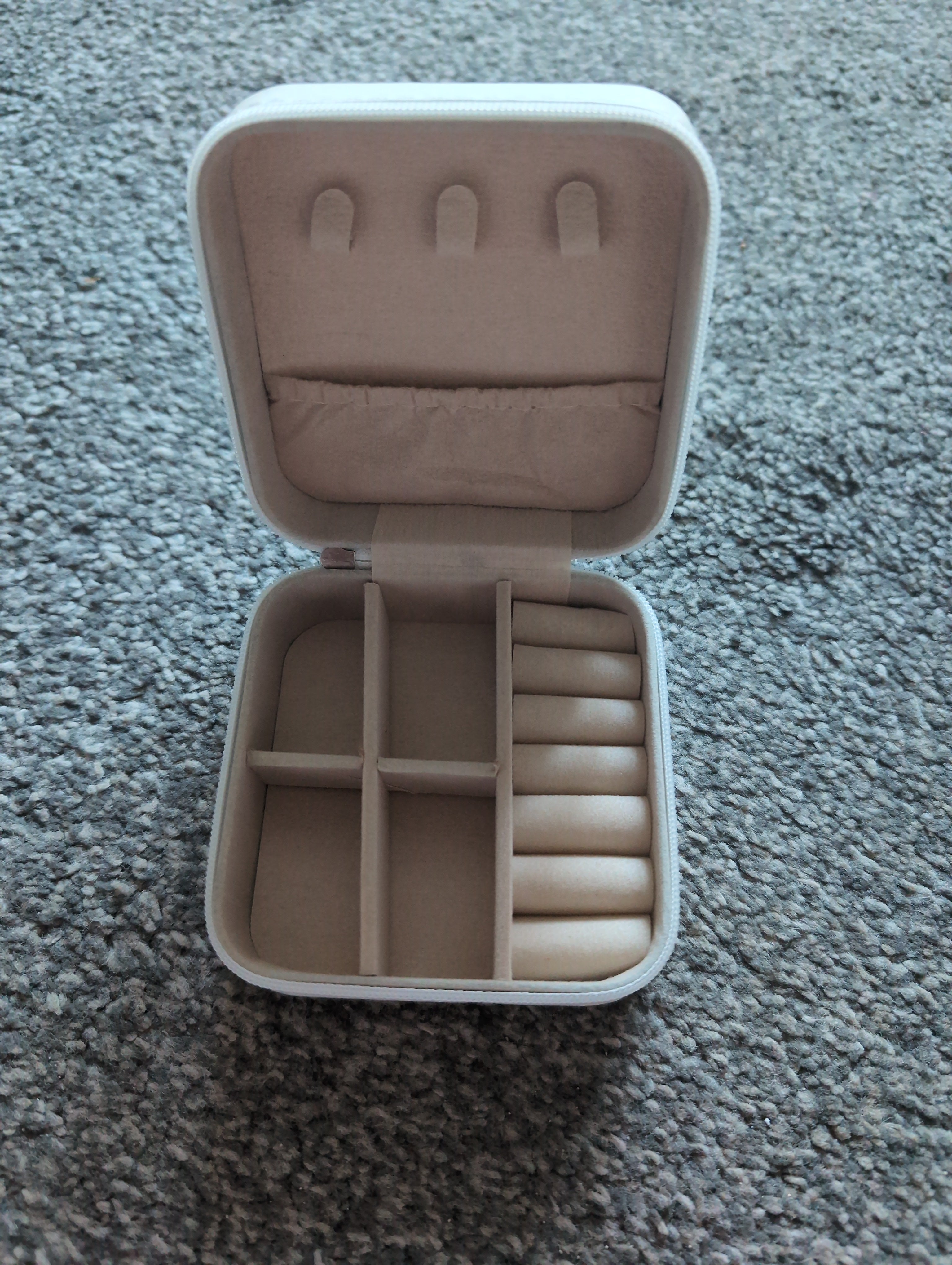 Girls jewellery box