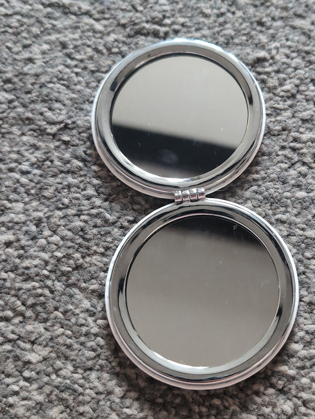 Butterfly pocket mirror